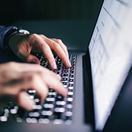 Guide en 12 étapes pour vous aider à rester protégé en ligne