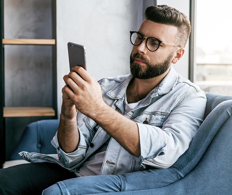 Les millennials par rapport aux baby-boomers Qui est le moins en sécurité en ligne ?